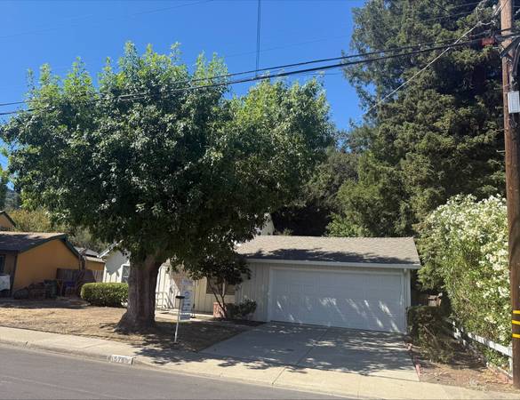 4BR/2BA Single Family House on Robinhood Drive · El Sobrante photo 2