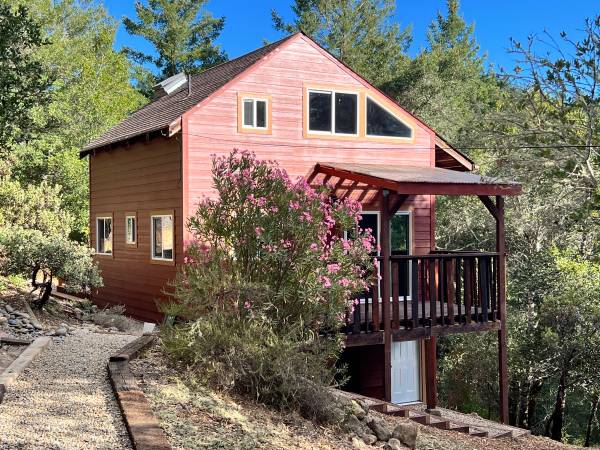 1BR/2BA Single Family House · Brookdale