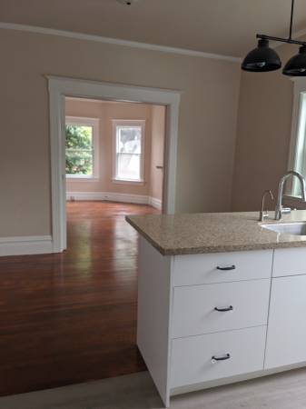 1BR/1BA Duplex · Berkeley photo 2