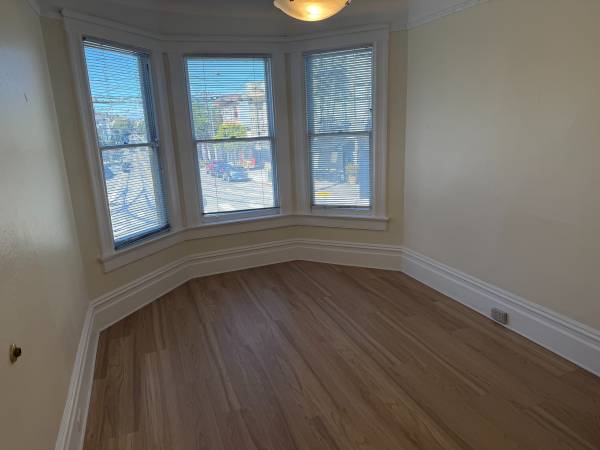 2BR/1BA Apartment · San Francisco photo 3