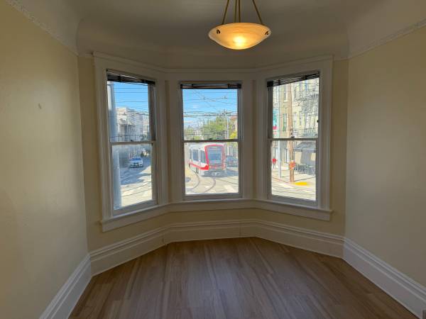 2BR/1BA Apartment · San Francisco photo 5