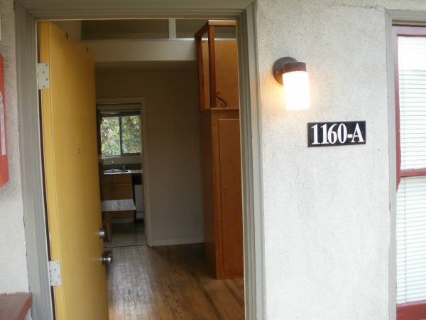 0BR/1BA Townhouse · Berkeley
