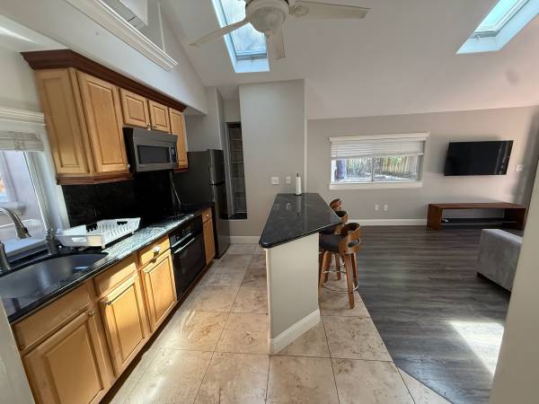 1BR/1BA In Law Adu · Alamo photo 2