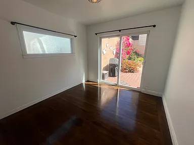 2BR/1BA Single Family House on 44th Ave · San Francisco photo 4