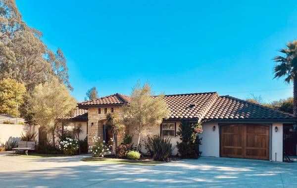 2BR/2BA Single Family House · Freedom photo 3