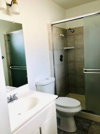 4BR/2BA Single Family House · Moraga photo 5