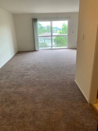 2BR/1BA Apartment · Belmont