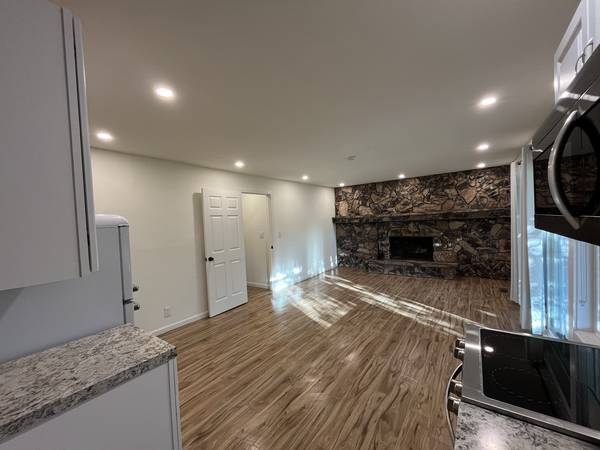 2BR/1BA Duplex · Novato photo 5