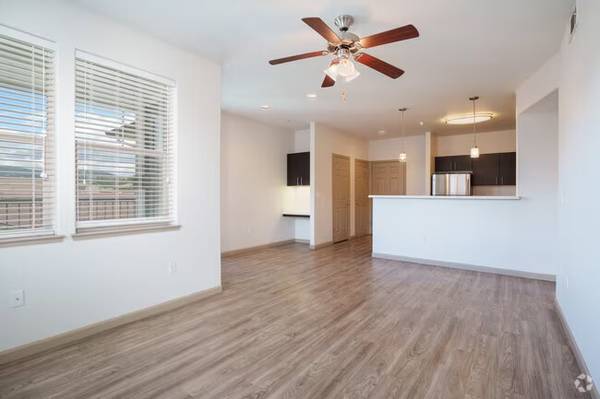 Apartments on Saratoga Dr · Napa photo 3