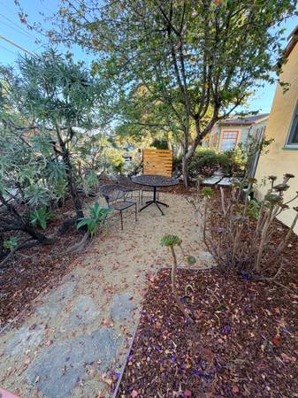 2BR/1BA Single Family House · Santa Cruz photo 5