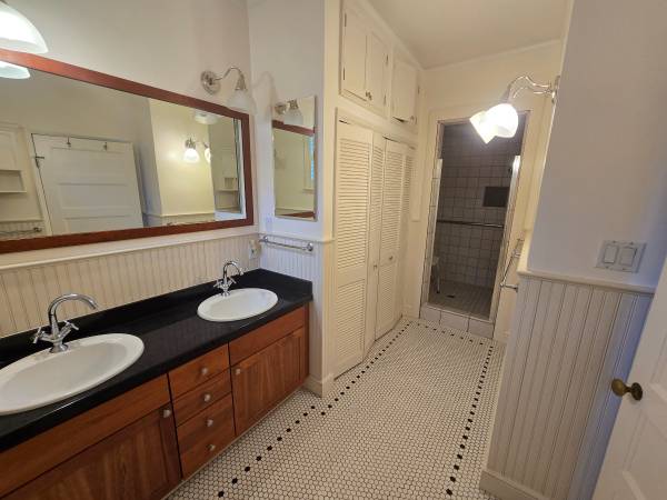 2BR/2BA Single Family House on Washington Avenue · Richmond photo 5