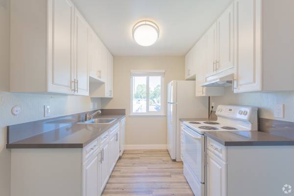 2BR/1BA Apartment · Union City