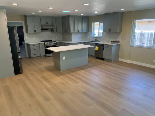 4BR/2BA Single Family House · San Leandro photo 4