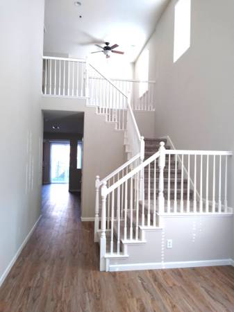 4BR/3BA Single Family House · Lathrop photo 3