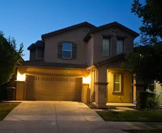 4BR/3BA Single Family House · Lathrop photo 2