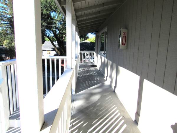 1BR/1BA Apartment · Boyes Hot Springs photo 4