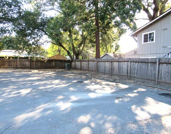 1BR/1BA Apartment · Boyes Hot Springs photo 2