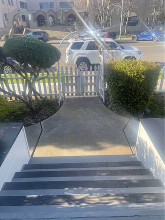 4BR/2BA Single Family House · San Leandro photo 2