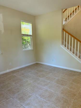 3BR/3BA Townhouse on Piper Ln · El Verano photo 3