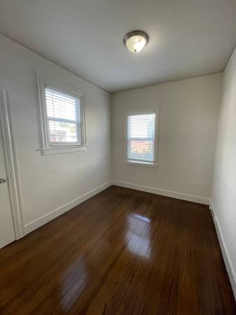 3BR/1BA Duplex · Emeryville photo 5