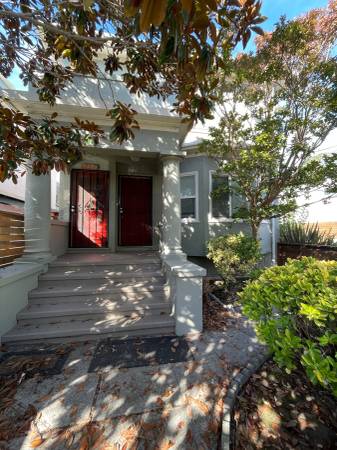 3BR/1BA Duplex · Emeryville