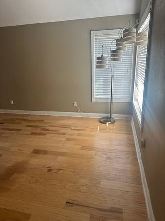 4BR/3BA Single Family House · Windsor photo 3