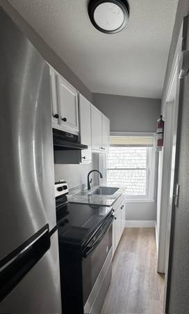 1BR Apartment · Oakland photo 3