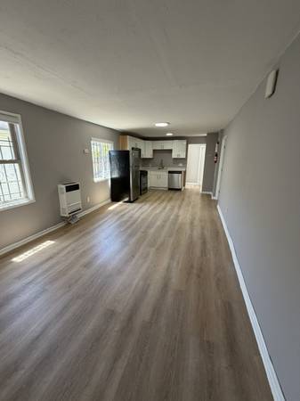 3BR/1BA Single Family House · Oakland photo 3