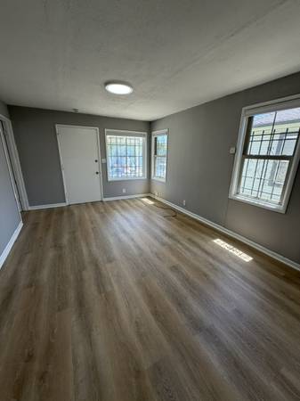 3BR/1BA Single Family House · Oakland photo 4