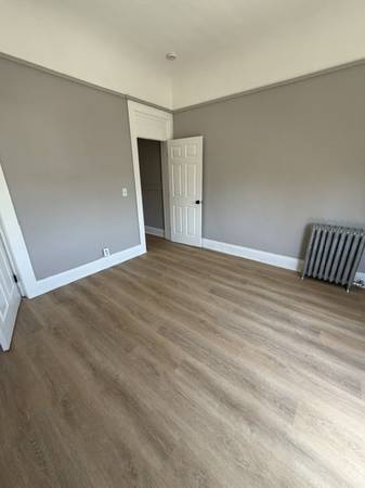 1BR/1BA Apartment · Oakland photo 5