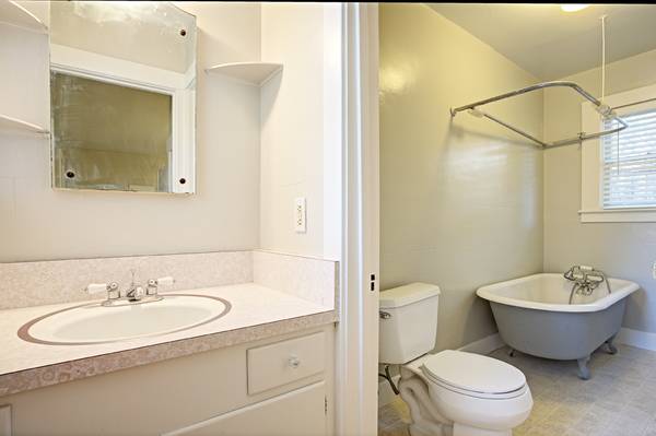 1BR/1BA Flat · Petaluma photo 5