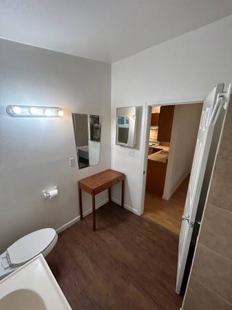 1BR/1BA Single Family House · Santa Rosa photo 4