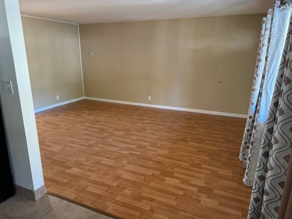 2BR/1BA Apartment · Lafayette