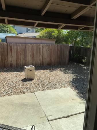 3BR/2BA Duplex on Beverly Lane · Dublin photo 3