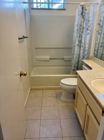 4BR/3BA Single Family House · Fremont photo 5