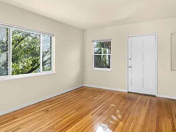 1BR/1BA Duplex on Florida St · Oakland photo 3