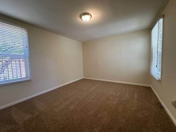 2BR/1BA Single Family House on Washington Ave · Redwood City photo 2