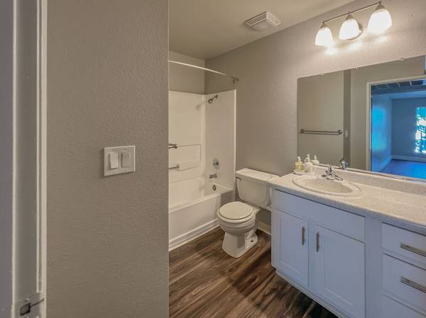 3BR/2BA Apartment · Pittsburg photo 5