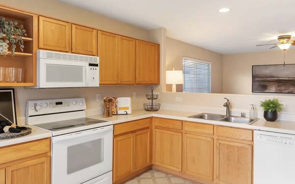 4BR/3BA Single Family House · Santa Cruz