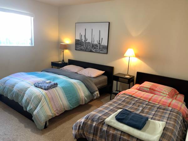 3BR/2BA Single Family House · Mountain View photo 5