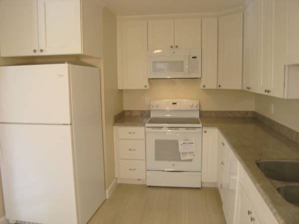 2BR/2BA Apartment on Wilton Drive Unit 3 · Campbell photo 5
