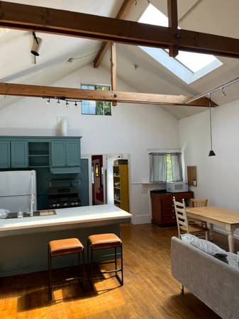 4BR/2BA Single Family House · Santa Cruz photo 5