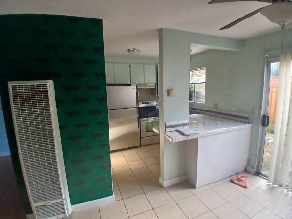 2BR/1BA Townhouse on 30th Ave B · Santa Cruz photo 4