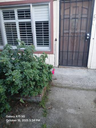 2BR/1BA Townhouse on 30th Ave B · Santa Cruz photo 2