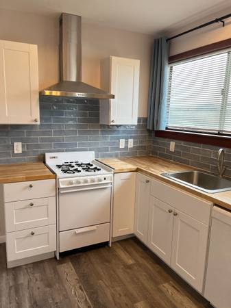 1BR/1BA Apartment · Half Moon Bay photo 3