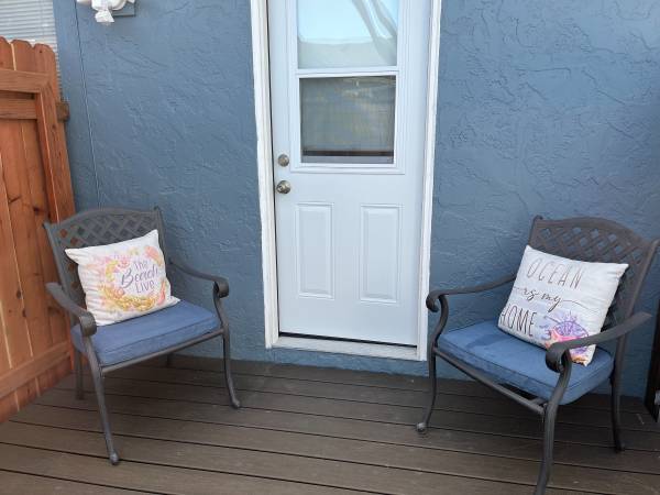 1BR/1BA Apartment · Half Moon Bay photo 2