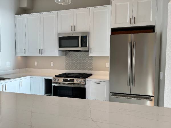 3BR/2BA Duplex on Sausalito Blvd · Sausalito photo 5