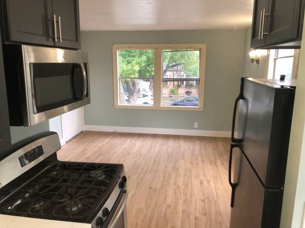 1BR/1BA Single Family House · Vallejo photo 2