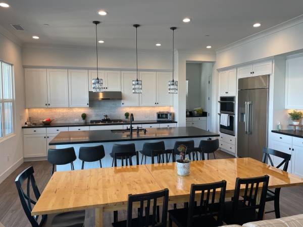 4BR/5BA Single Family House · Bethel Island photo 5