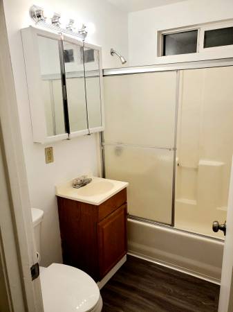 2BR/1BA House · Hayward photo 3